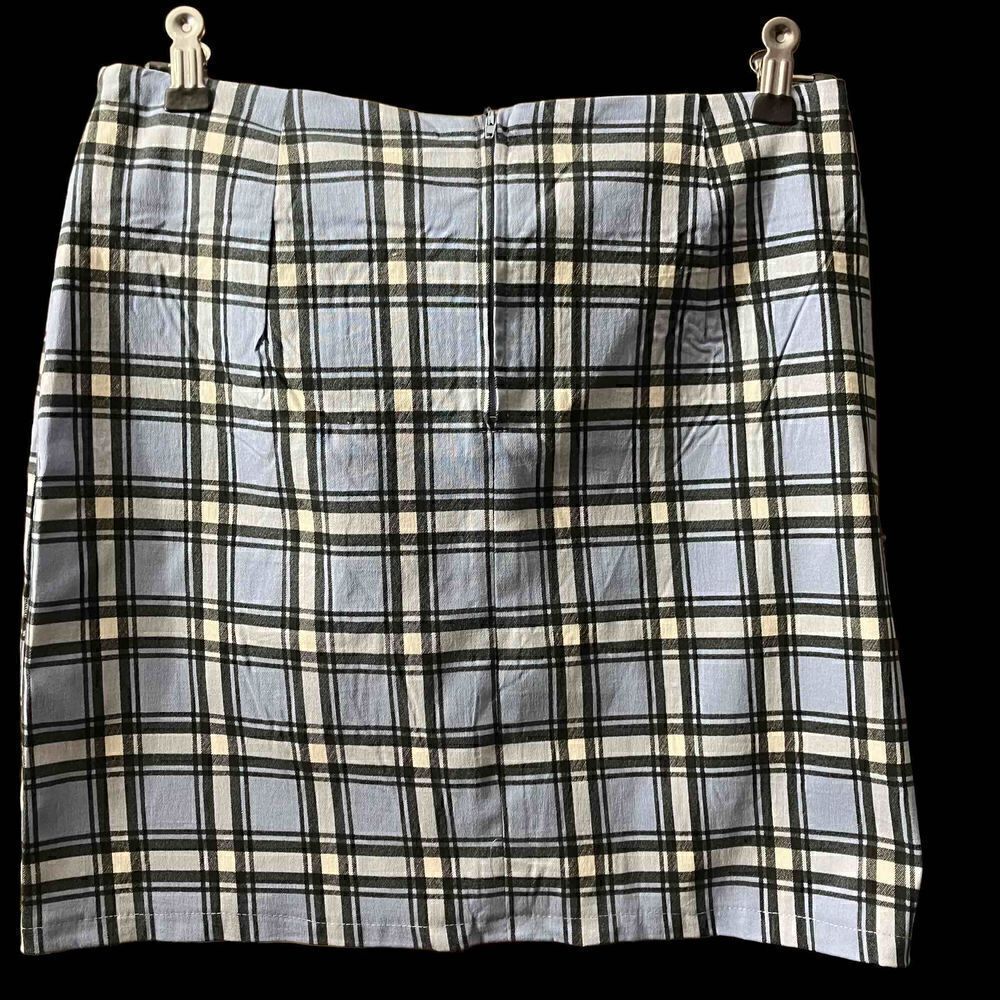 RUE21 Blue Plaid Mini / SZ: M / NWT